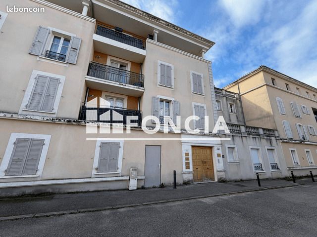 Appartement 3 pièces 66 m² · à Lambesc · 66 m² · 733 €
