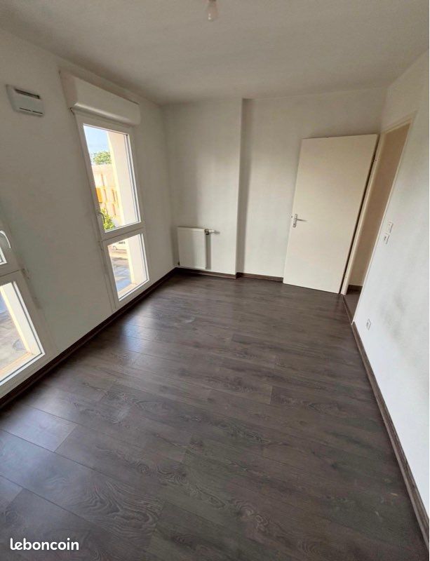 Appartement lumineux avec vue dégagée (image 3)