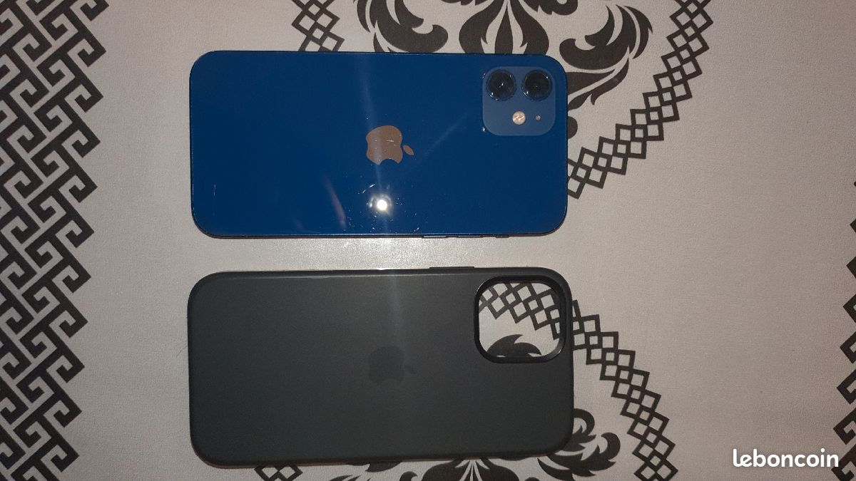 Iphone 12 bleu foncé 128go non négociable (image 1)