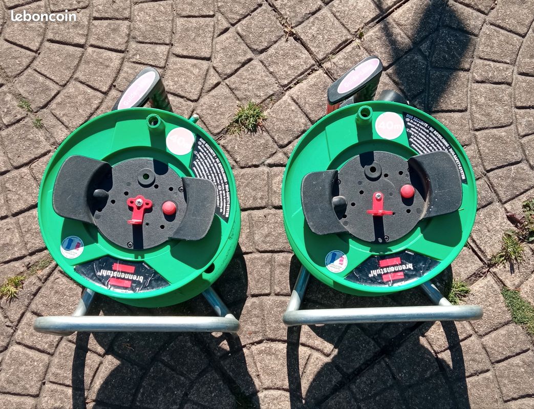 2 enrouleurs de cable " vide " capacité 40 m (image 1)