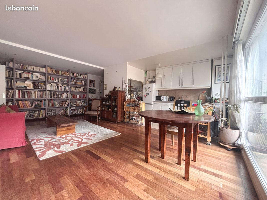 Appartement 3 pièces 77 m² · à Paris · 77 m² · 598 000 €
