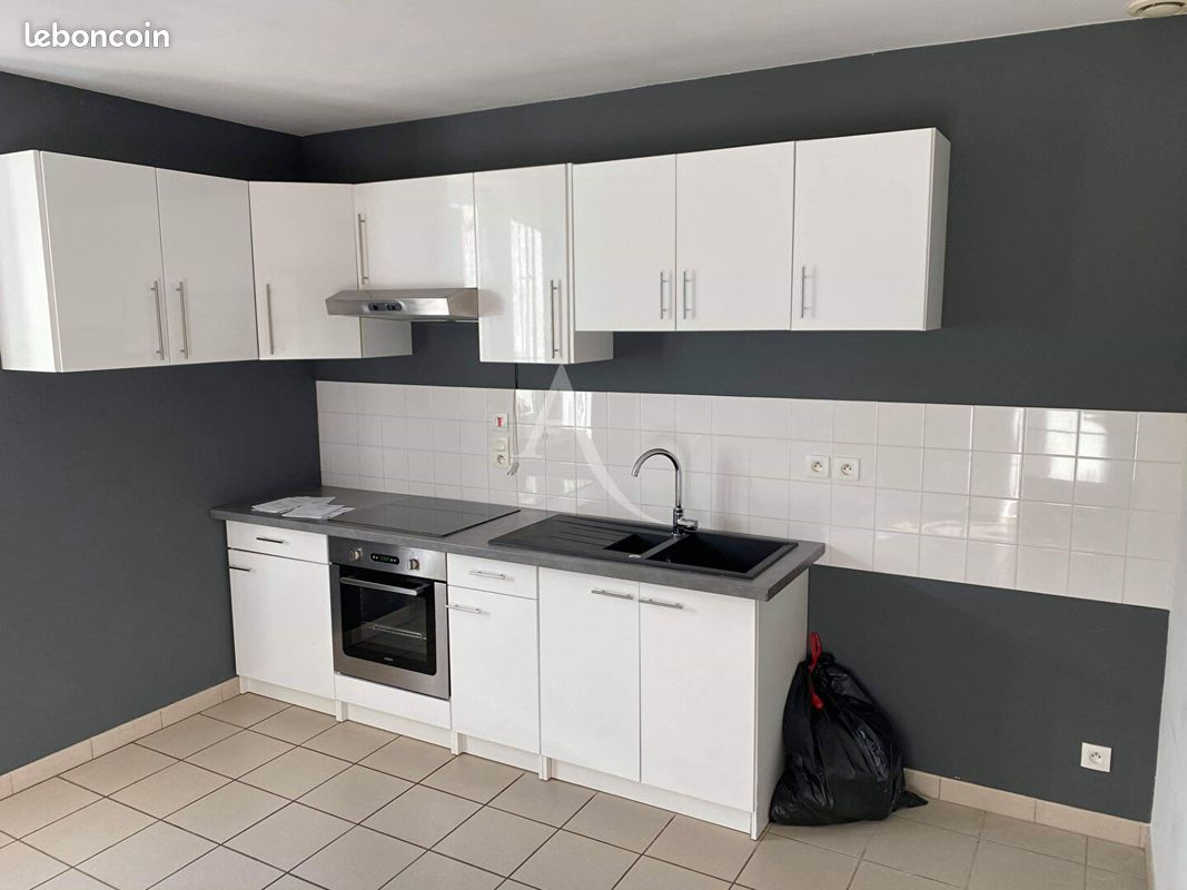 Appartement 4 pièces 86 m² · à Ceyzériat · 86 m² · 815 €