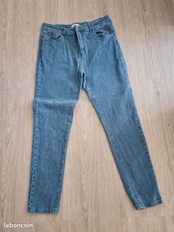 Pantalon velours bleu t42 (image 3)