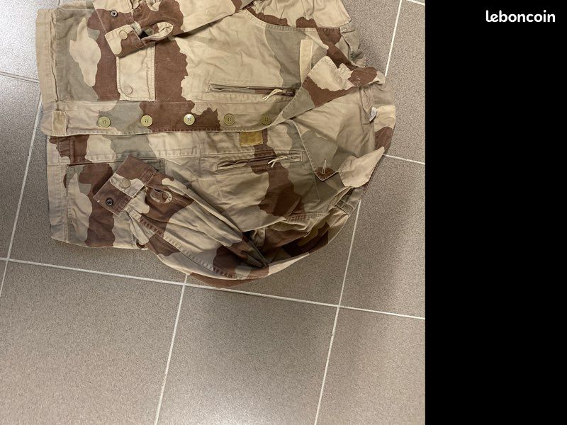 Veste militaire (image 1)