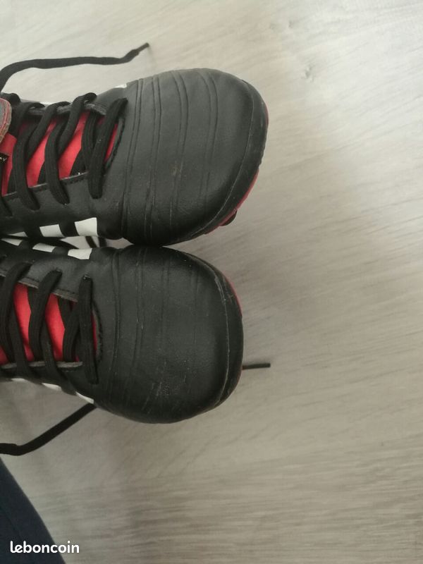Paire de baskets de foot à crampons (image 4)