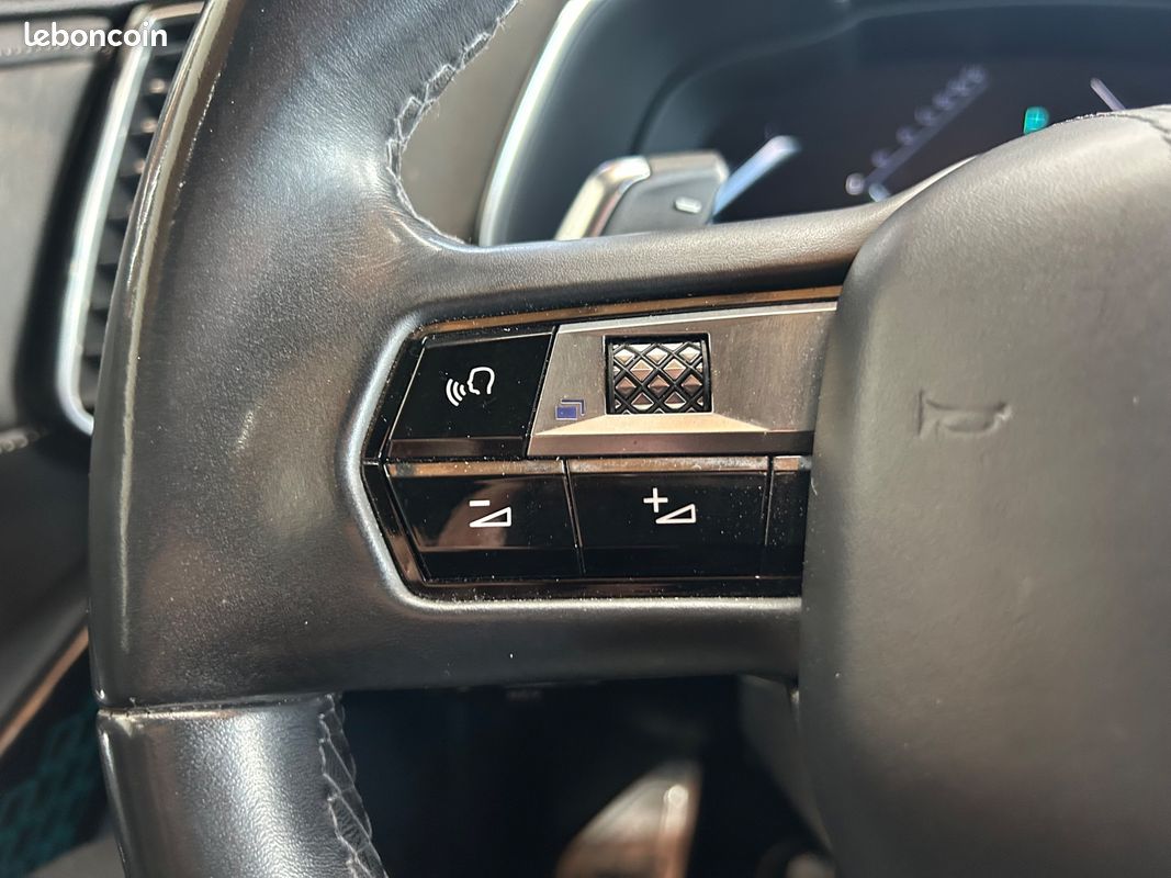 DS DS 7 CROSSBACK E-TENSE 1.6 225 Ch HYBRID Recharge 13.2KWH OPERA BVA - Toit Ouvrant - (image 24)