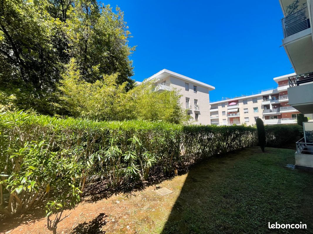 Appartement 1 pièce 27 m² · à La Ricamarie · 27 m² · 670 €/mois