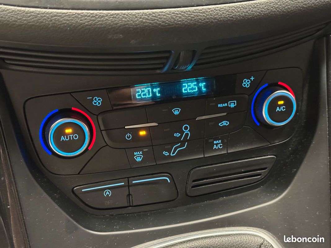 Ford KUGA Executive / CarPlay (image 16)