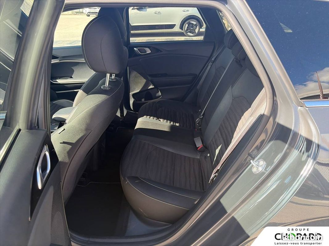 KIA CEED SW 1.5 T-GDi 140 ch BVM6 GT-line (image 18)