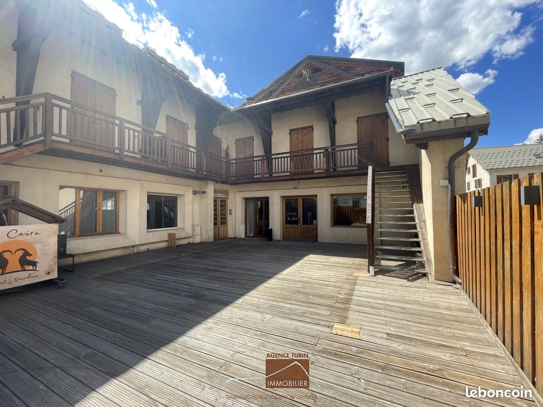 Appartement 21 pièces 526 m² · à Le Monêtier-les-Bains · 526 m² · 1 880 000 €