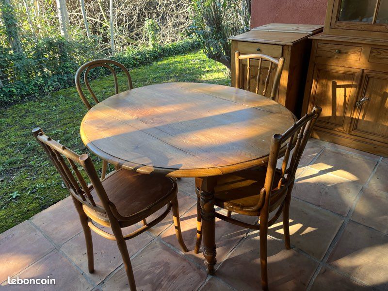 Ensemble bois massif ancien 4 chaises + table ovale provençal (image 1)