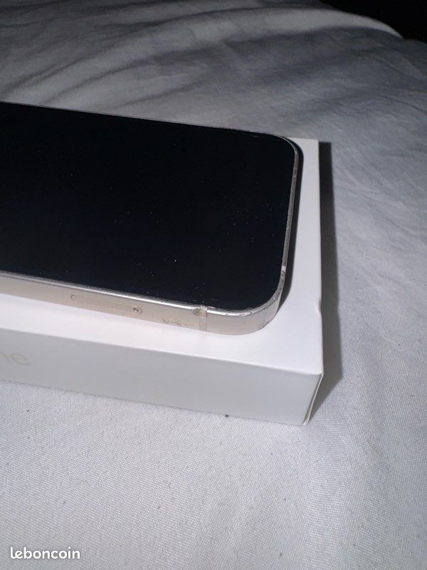 IPhone 14 (image 3)