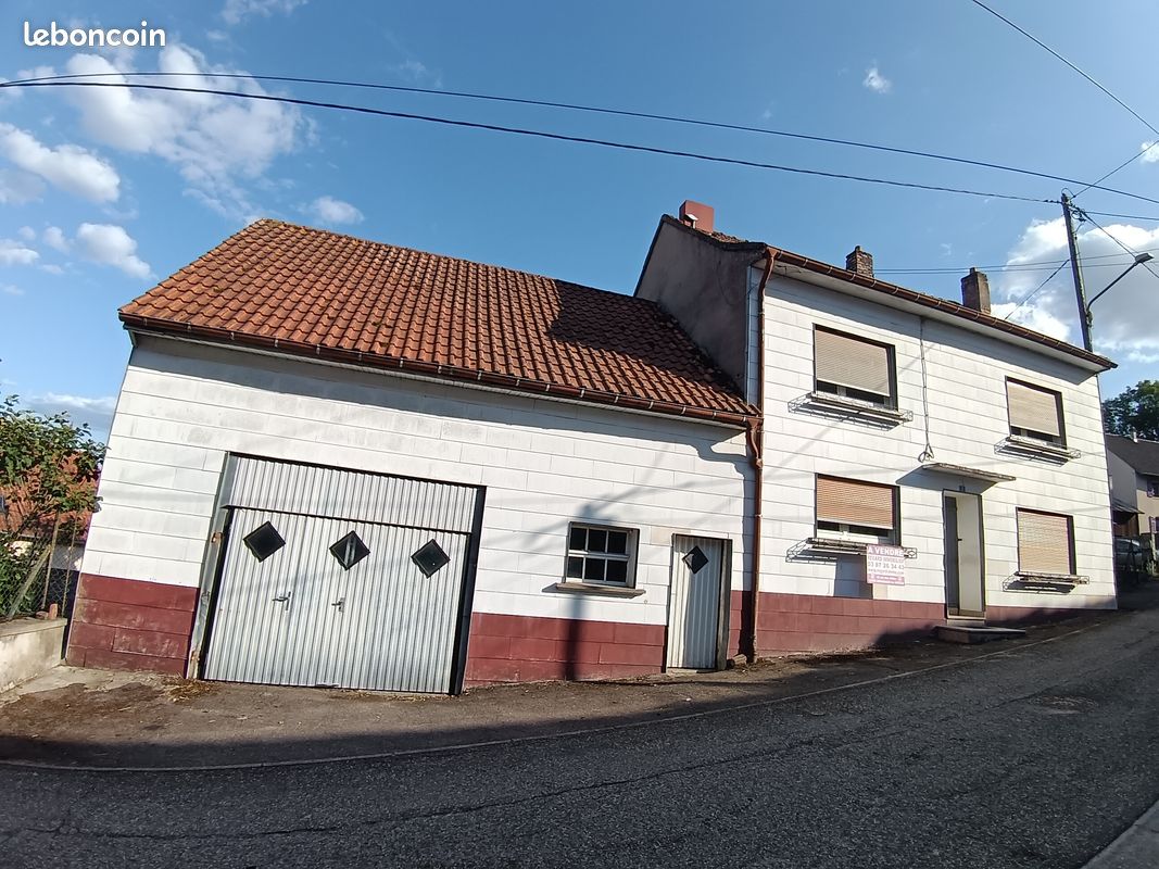 Maison 5 pièces 103 m² · à Bettviller · 103 m² · 80 000 €