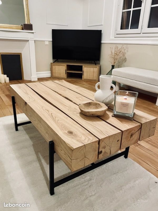 Table Basse En Bois Massif – XXe Siècle – Patine, Piétement Sculpté – 180x55x48 Cm