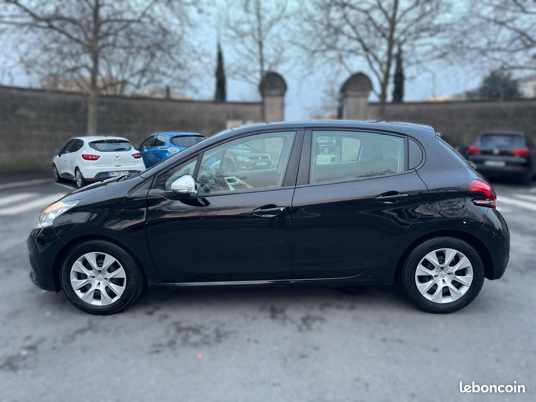 PEUGEOT 208 1.2 VTi 68ch BVM5 Like (image 6)