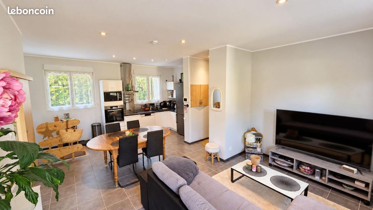Appartement 5 pièces 82 m² · à Cluses · 82 m² · 260 000 €