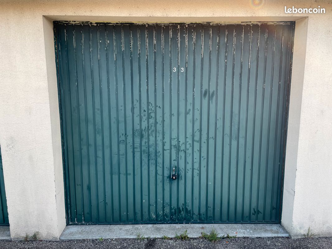 Garage pavilly centre · 67 €/mois
