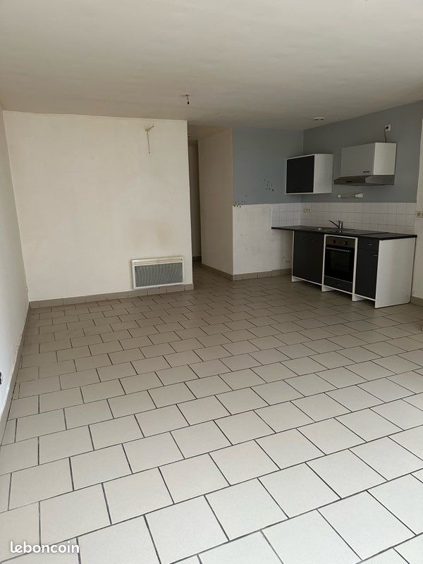Appartement 3 pièces 49 m² · à Breteuil · 49 m² · 520 €/mois