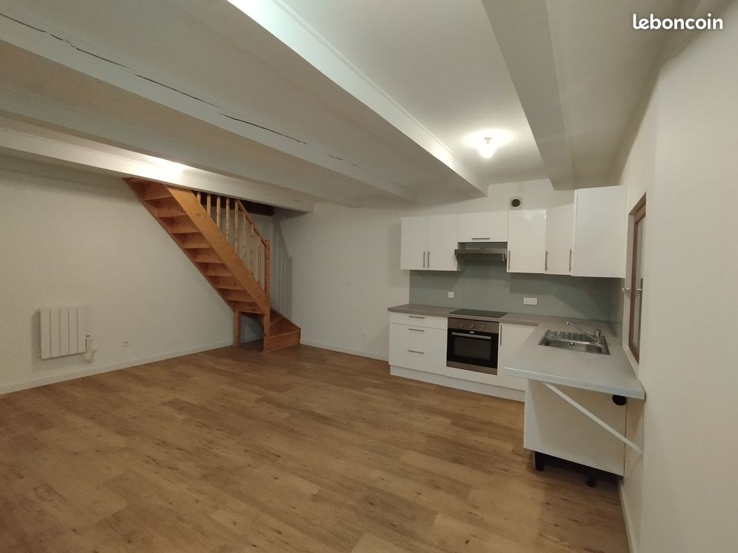 Appartement 3 pièces 65 m² · à Nizas · 65 m² · 530 €