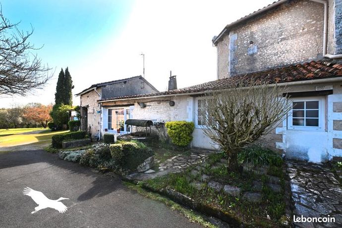Maison 7 pièces 300 m²