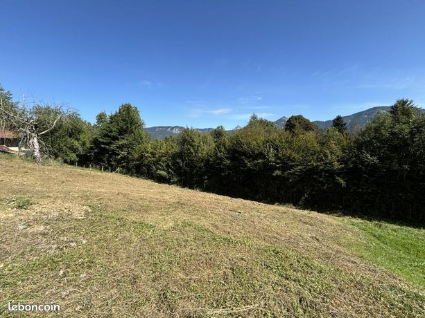 Terrain 753 m² Curienne