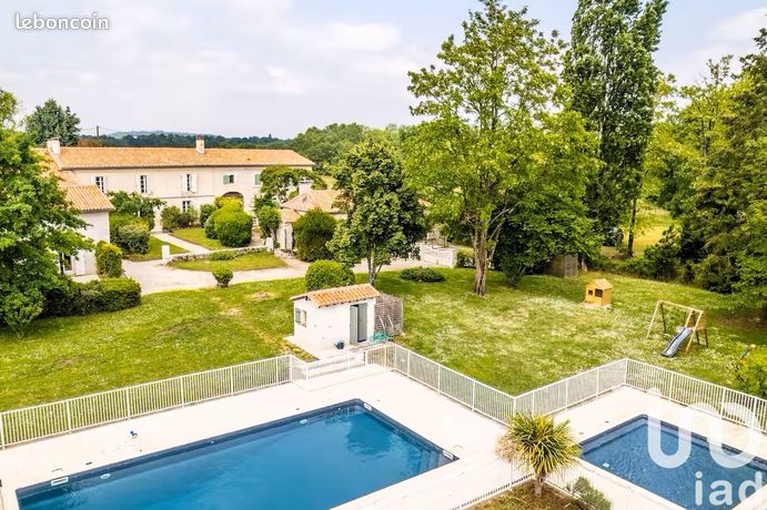 Propriété 28 pièces 680 m²
