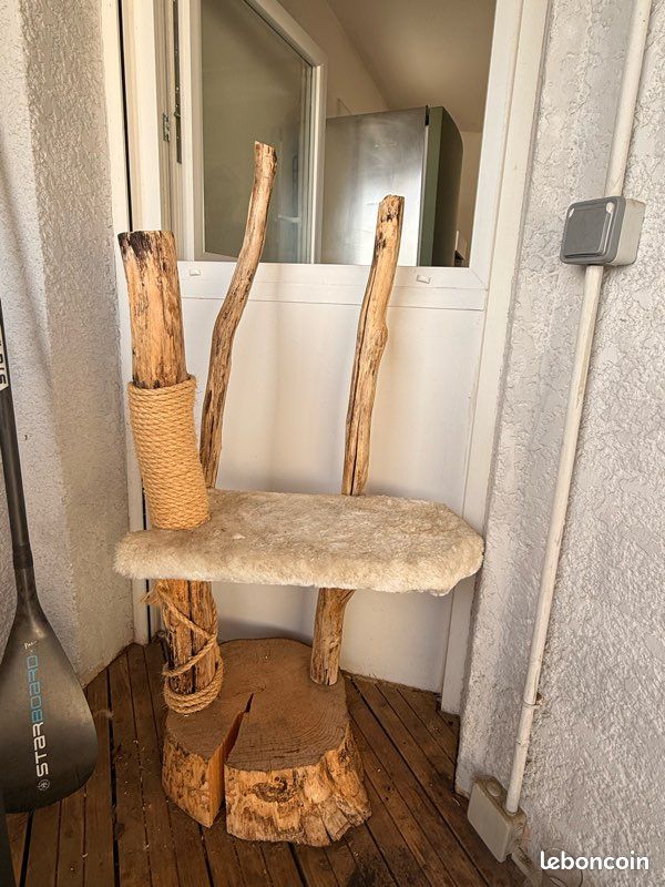 Arbre à chat artisanal (image 1)