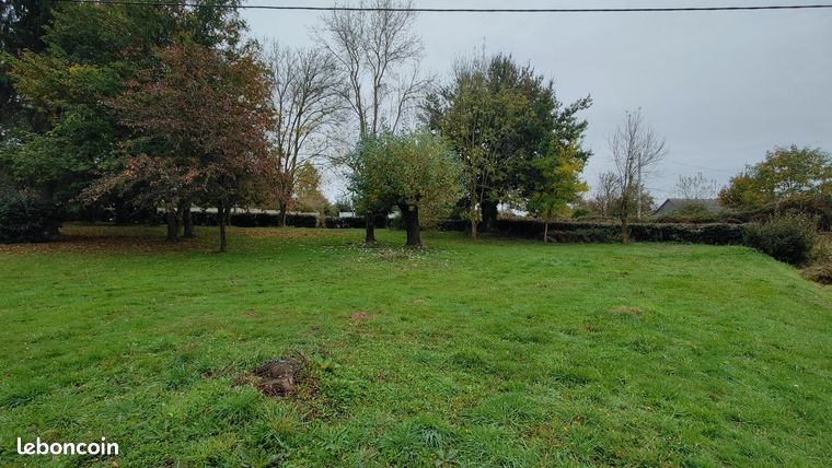 Terrain 650 m² Veretz