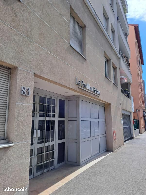 Appartement 3 pièces 67 m² · à Villeurbanne · 67 m² · 907 €