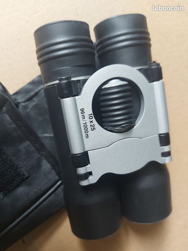 Jumelles 10x25GA - Champ 96m/1000m - Sacoche Incluse - Fabriquées En France