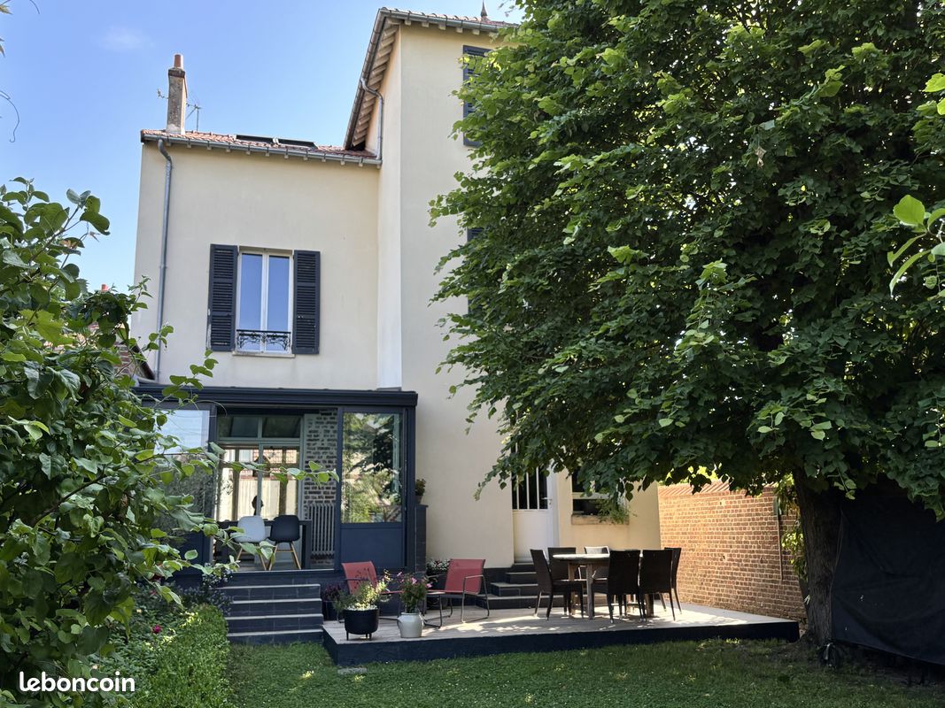 Maison 8 pièces 180 m² · à Compiègne · 180 m² · 700 000 €