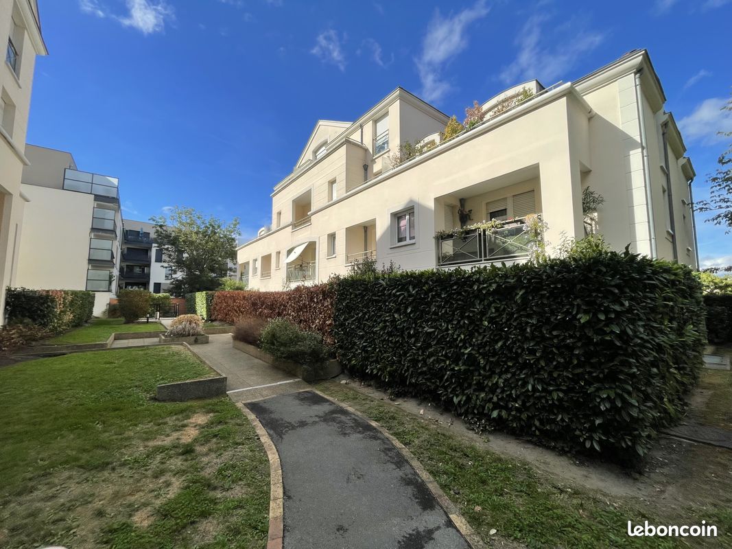 Appartement 2 pièces 49 m² · à Livry-Gargan · 49 m² · 160 000 €