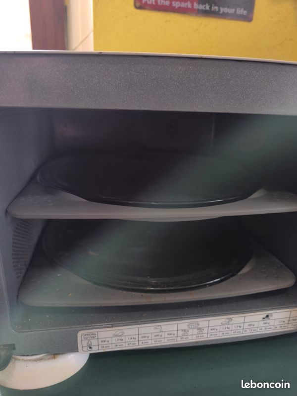 Four micro onde Moulinex 900 W double plateau (image 3)