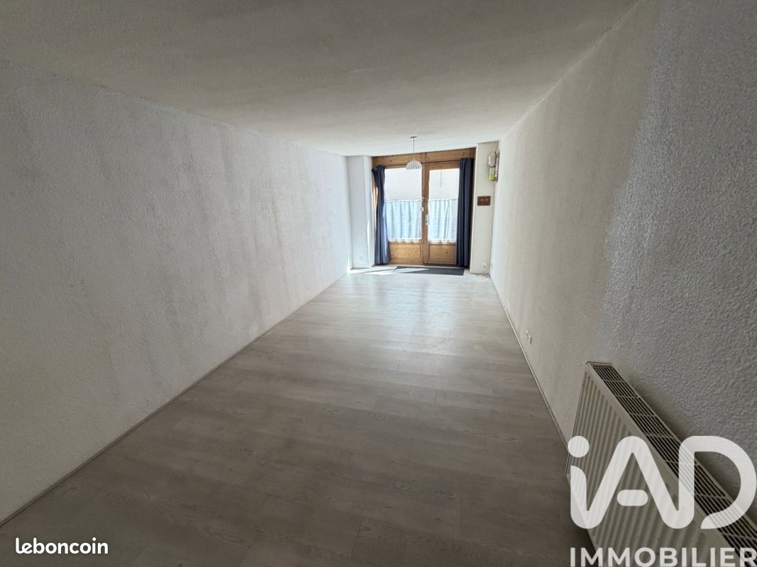 Appartement 2 pièces 43 m² · à Le Bourg-d'Oisans · 43 m² · 99 000 €