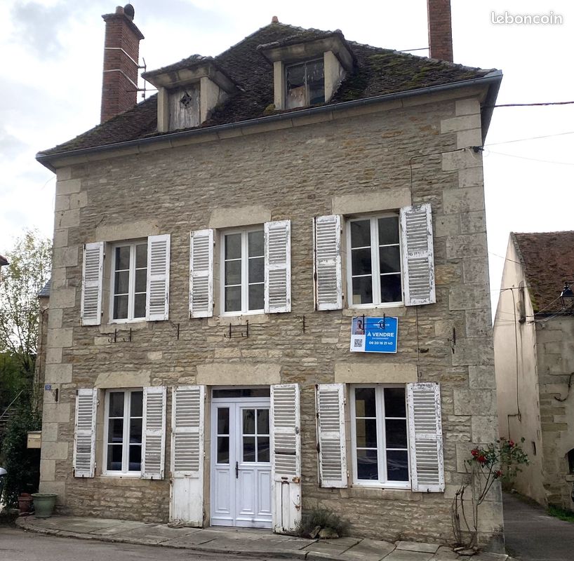 Maison 4 pièces 82 m² · à L'Isle-sur-Serein · 82 m² · 94 000 €