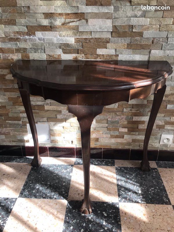 Table demi lune (half moon) (image 1)