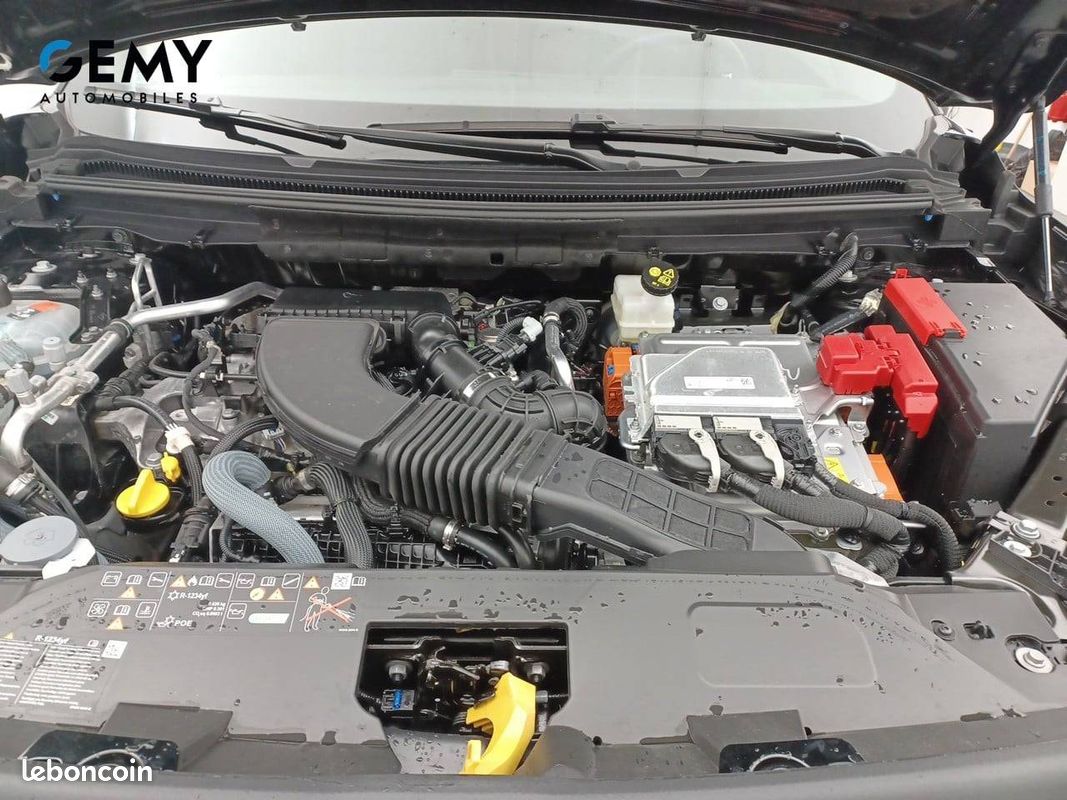 RENAULT Austral full hybrid E-Tech 200 ch Evolution (image 15)