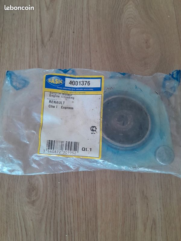 Support moteur clio 1 Expess (image 1)