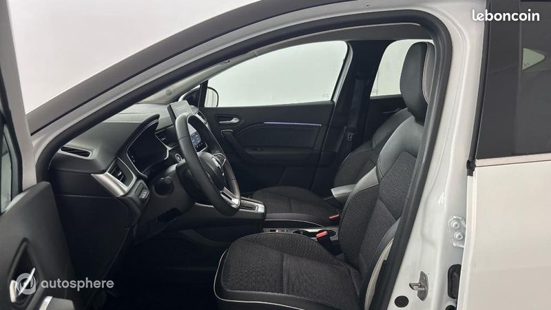 Renault Captur 1.6 E-Tech hybride 145ch Techno Fast Track (image 12)