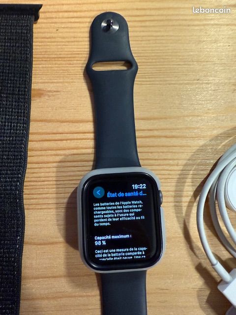 Apple Watch Serie 4 NIKE 44mm (image 2)