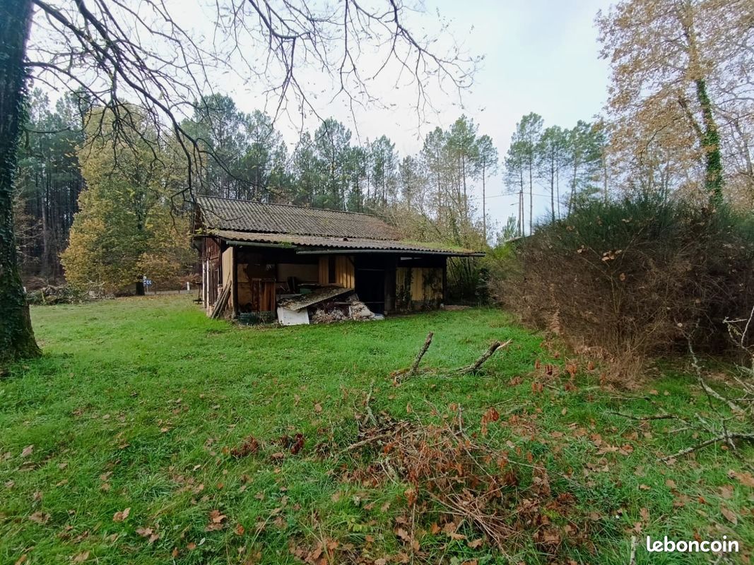 Terrain 2550 m² · à Gourbera · 165 000 €
