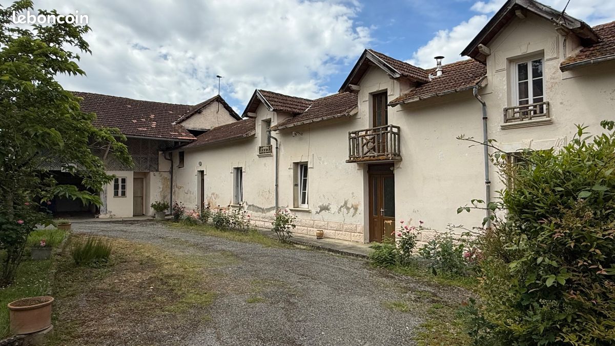 Maison 7 pièces 250 m² · à Tarbes · 250 m² · 235 000 €