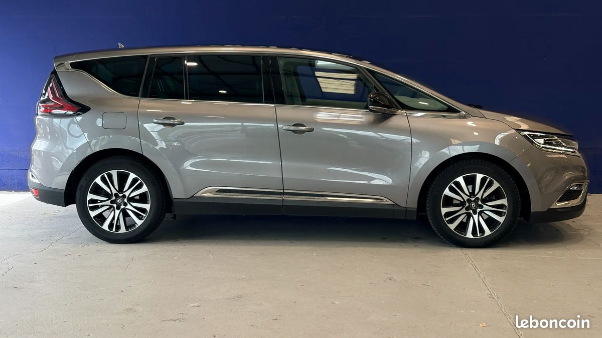 Renault Espace 2.0 dCi 200ch Initiale Paris - 7 places - Toit ouvrant - Sièges chauffants ventilés massants - Apple CarPlay - Régulateur adaptatif - Caméra de recul (image 6)