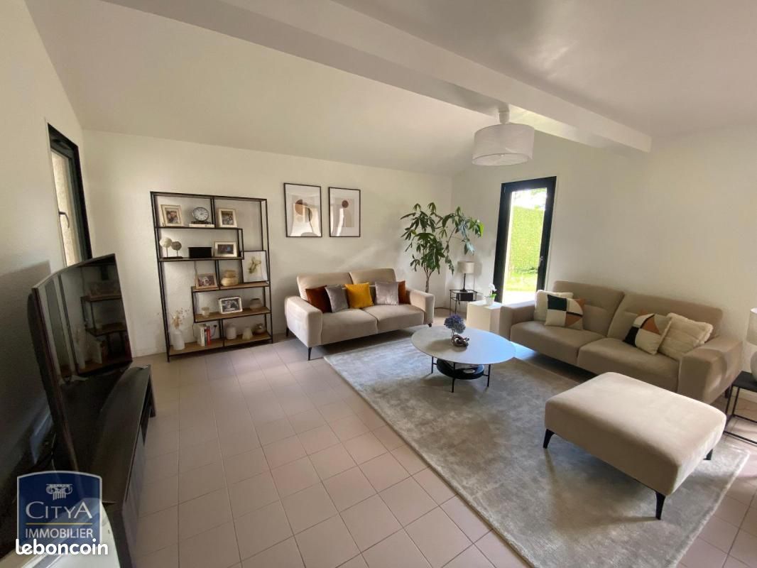 Appartement 4 pièces 124 m² · à Prévessin-Moëns · 124 m² · 2 861 €/mois