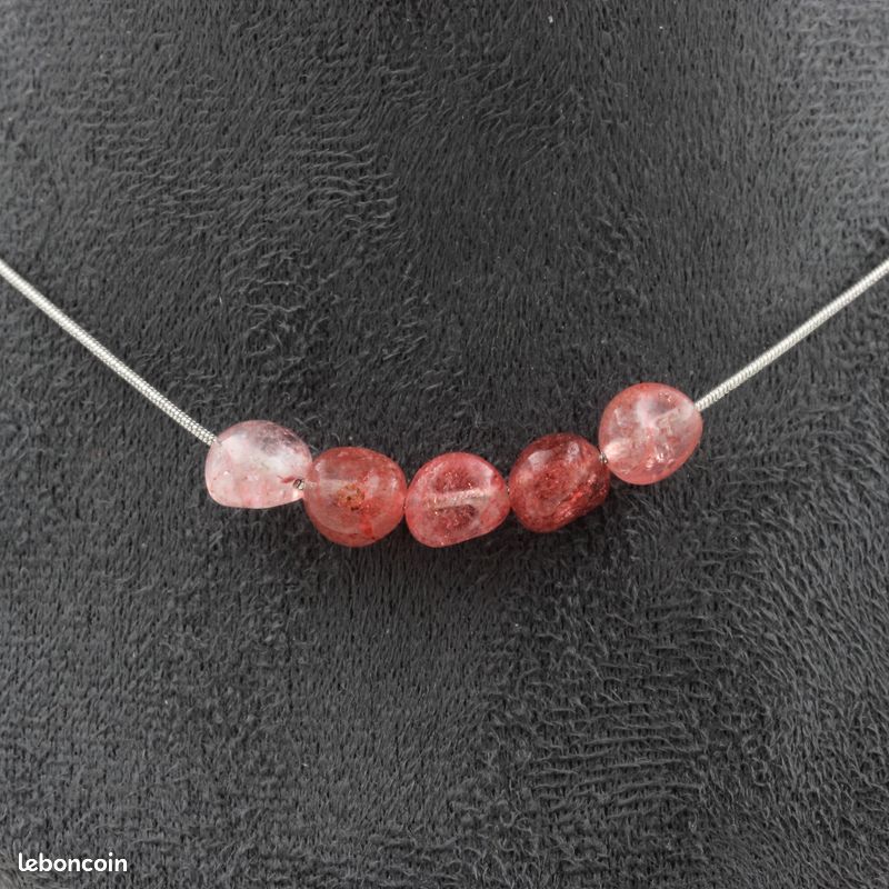 Collier 5 perles Strawberry Quartz de Madagascar chaine en acier inoxydable (image 1)