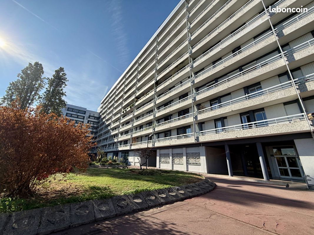 Appartement 4 pièces 83 m² · à Montreuil · 83 m² · 335 000 €