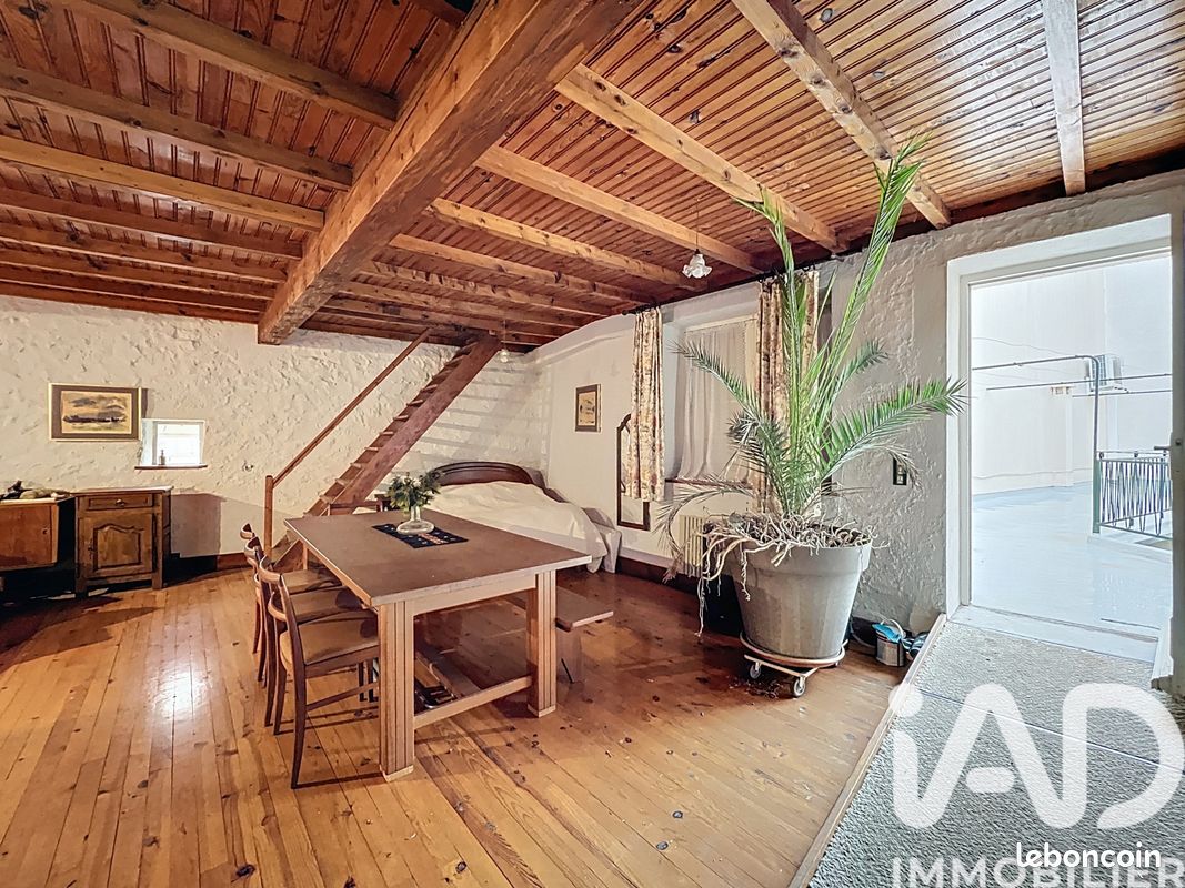 Maison 6 pièces 187 m² · à Lézignan-Corbières · 187 m² · 220 000 €