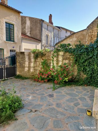 Vends maison de ville
