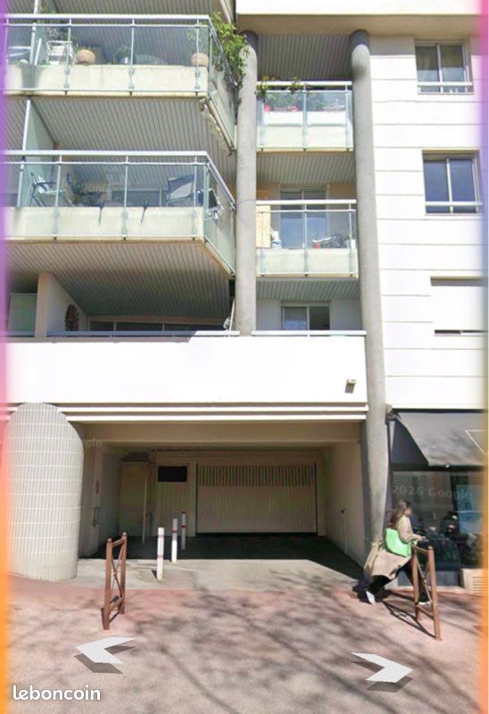 Garage-Box fermé - 12M2 · au Cannet · 31 000 €