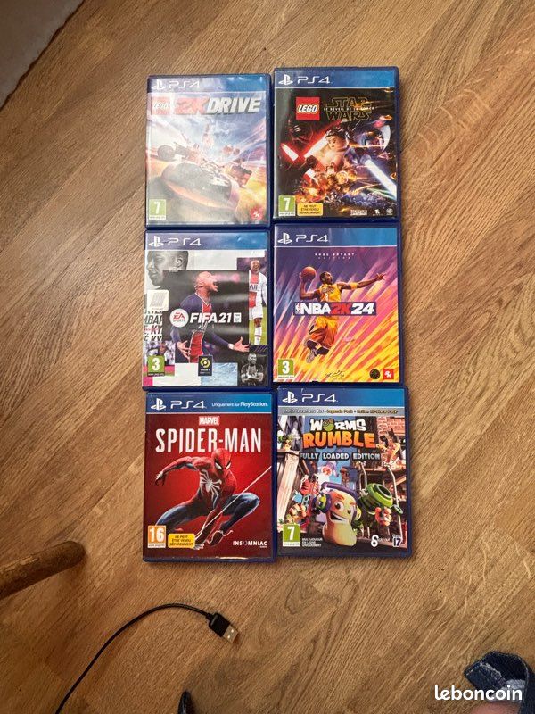 PS4 slim+2 manettes+6 jeux (image 2)